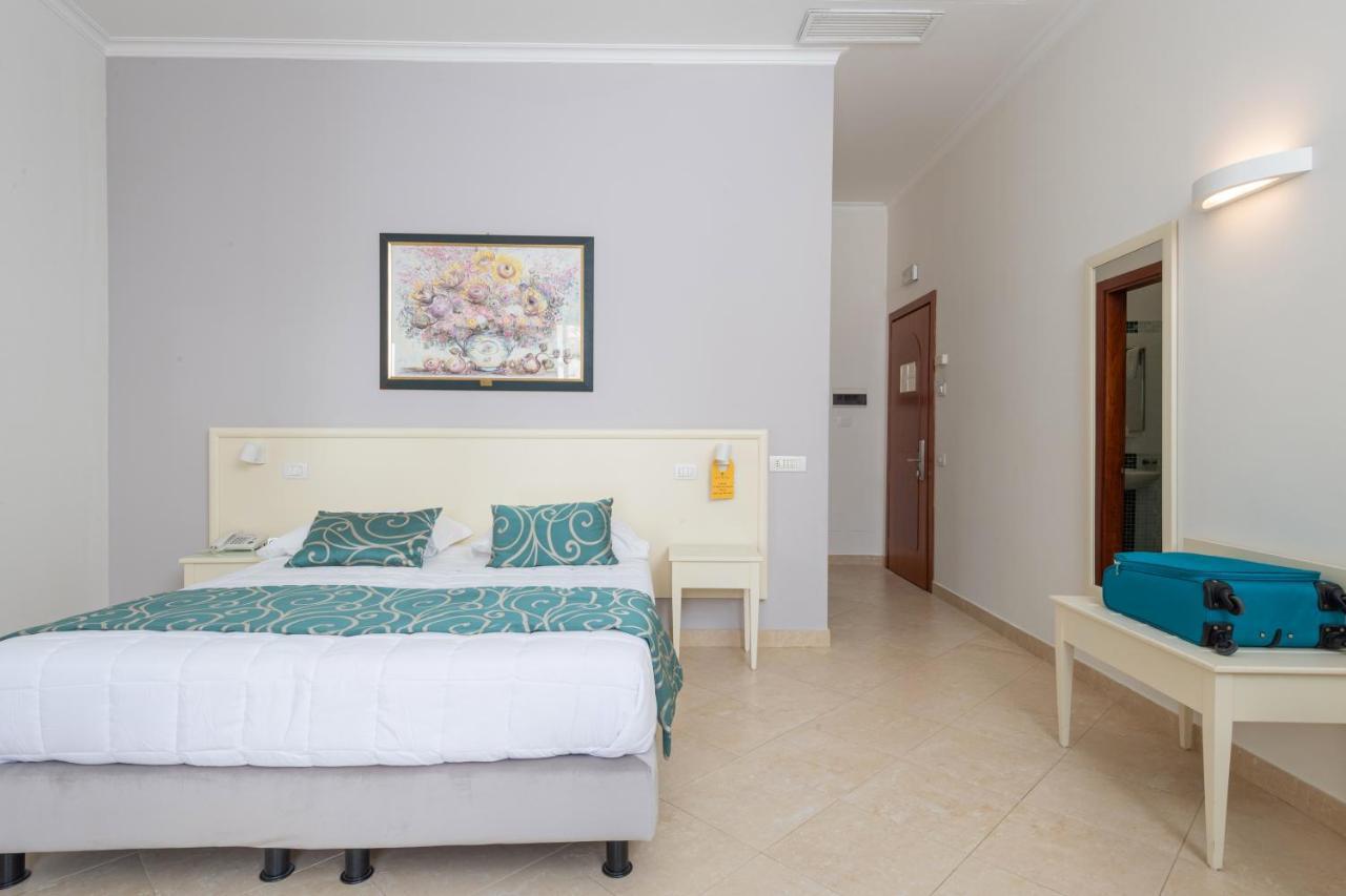 Hotel Centrale Spa & Relax Алкамо Экстерьер фото